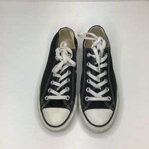 Converse 6.5 Chuck Taylor’s All Star Low Black Top